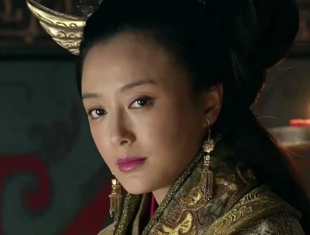 薄姬不恨吕雉:隐忍背后的生存智慧与人性共鸣